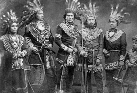 Hombres Ojibwe | Los Atrapasueños | Recetas & Arte Ritual