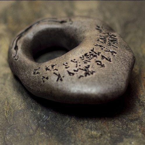 Piedra De Bruja | Hierbas & Cristales